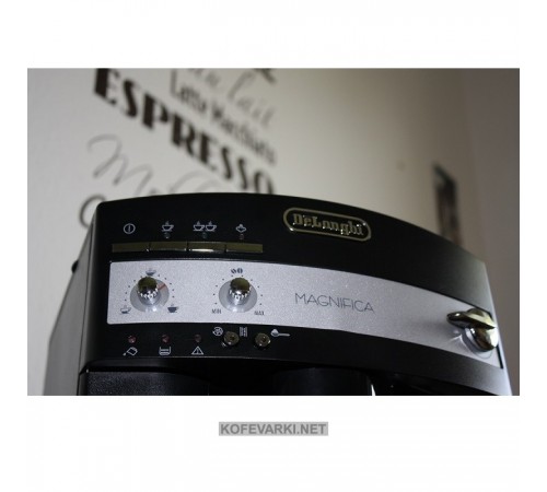 Кофеварка De'Longhi ESAM 3000