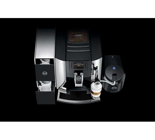 Кофеварка Jura E8