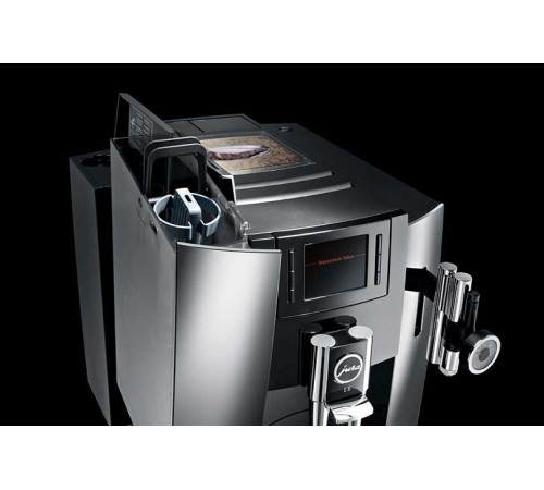 Кофеварка Jura E8