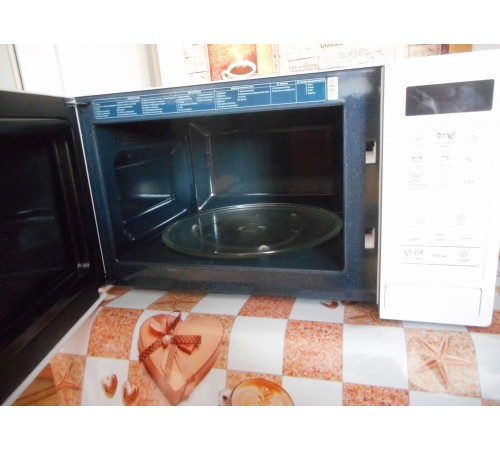 Микроволновая печь Samsung ME83KRW-1