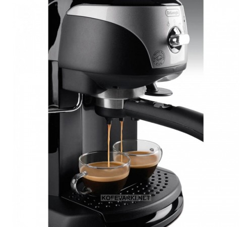 Кофеварка De'Longhi EC 220