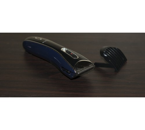 Машинка для стрижки волос Polaris PHC 0201