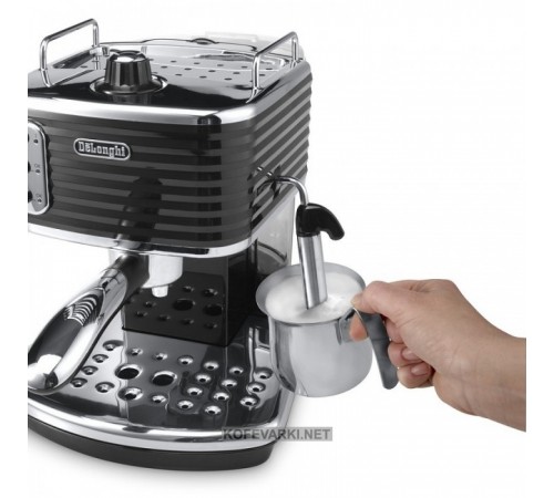 Кофеварка De'Longhi ECZ 351