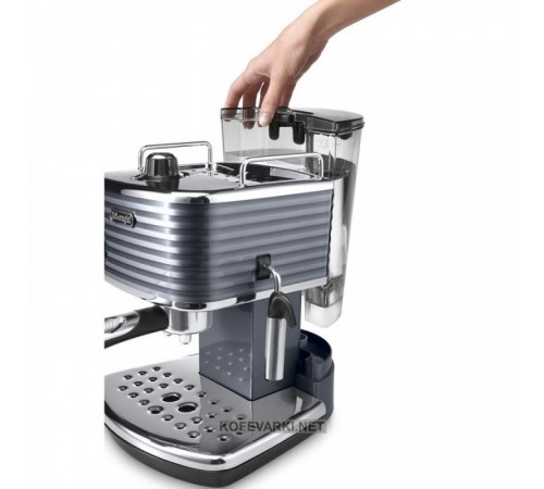 Кофеварка De'Longhi ECZ 351