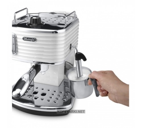 Кофеварка De'Longhi ECZ 351