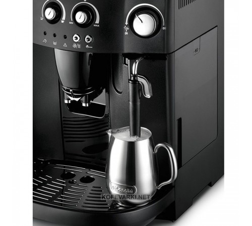 Кофеварка De'Longhi ESAM 4000