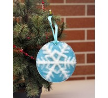 Елочная игрушка из эпоксидной смолы Снежинка