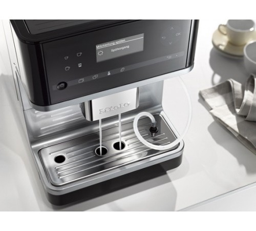 Кофеварка Miele CM 6350