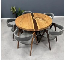 Стол река из эпоксидной смолы и карагача